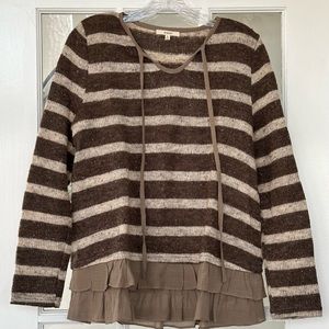 EUC Easel LS Ruffle Top - Small